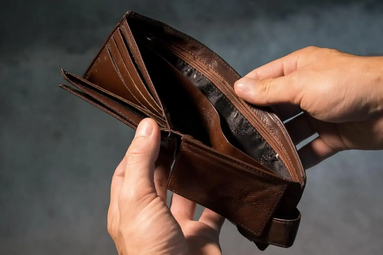 Bad Habits That Will Leave You Broke