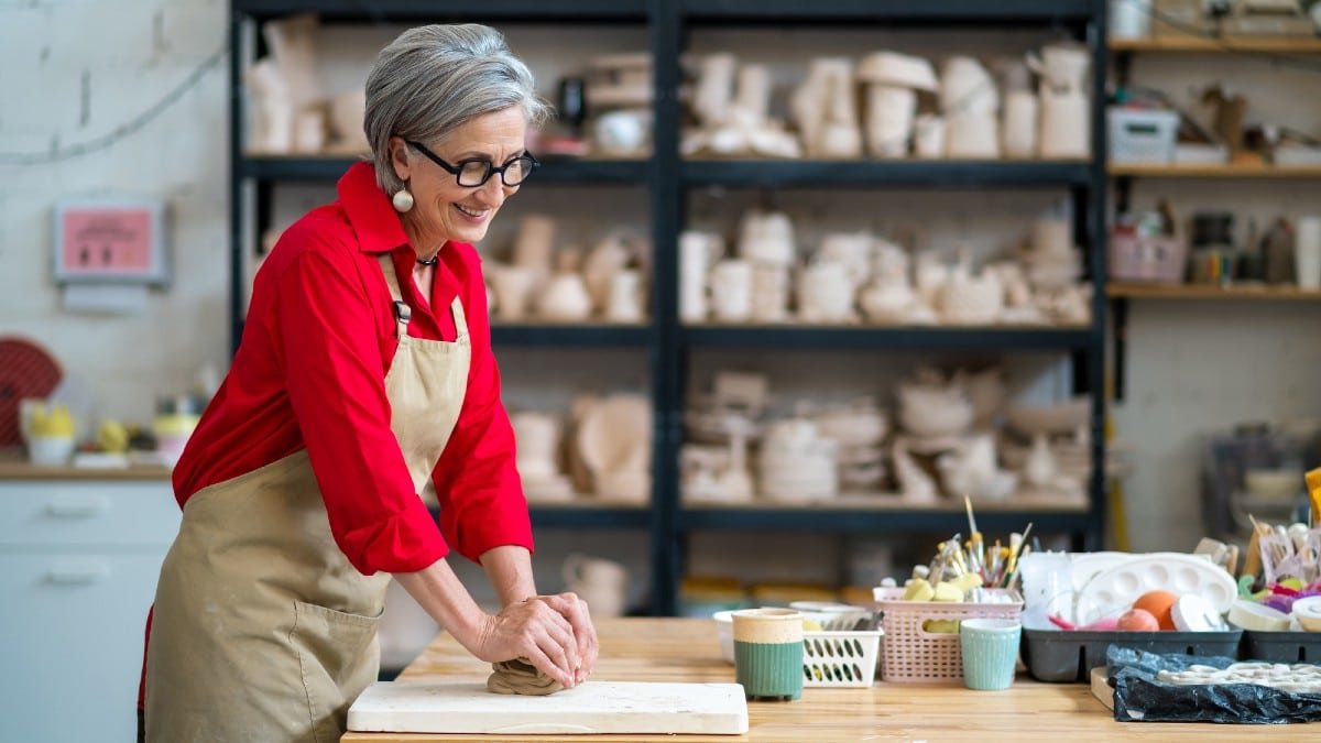 15 Smart Ways Retirees Cut Costs Quietly Craft and Create